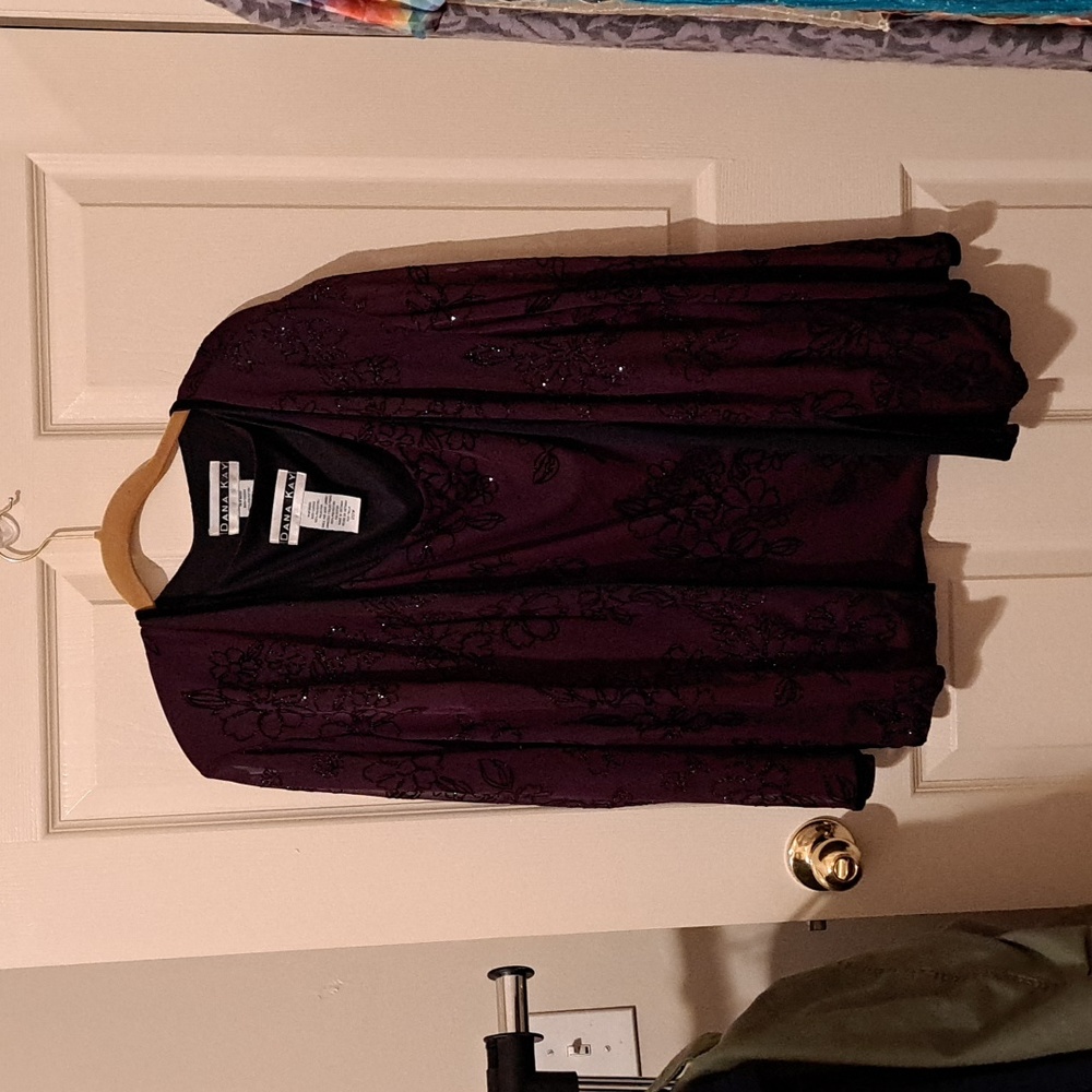 Dana Kay, 20W, Purple.